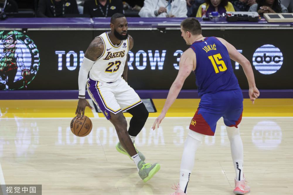 对比之下 对比之下