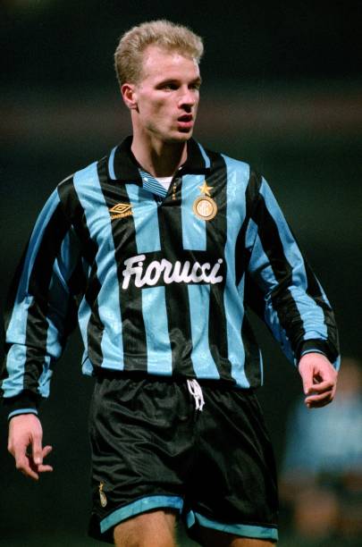 他成為了英 他成為了英