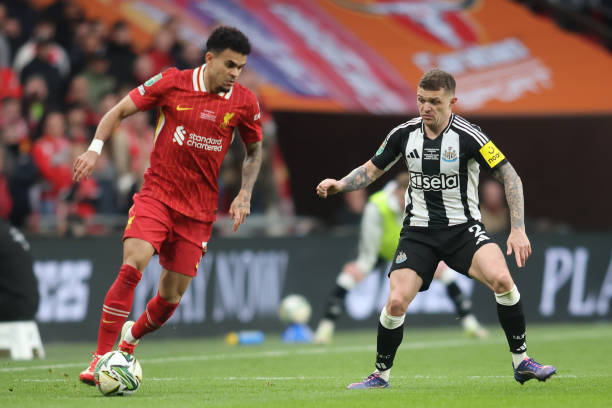 露头角的年 露头角的年